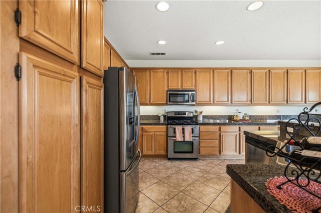 6145 W Ave J10, Lancaster, CA 93536
