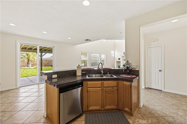 6145 W Ave J10, Lancaster, CA 93536