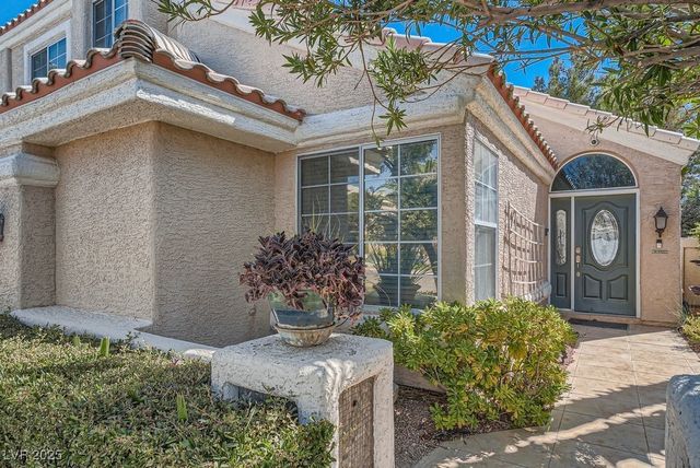 2112 Marble Gorge Drive, Las Vegas, NV 89117