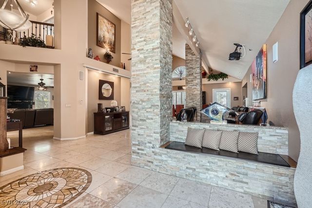 2112 Marble Gorge Drive, Las Vegas, NV 89117