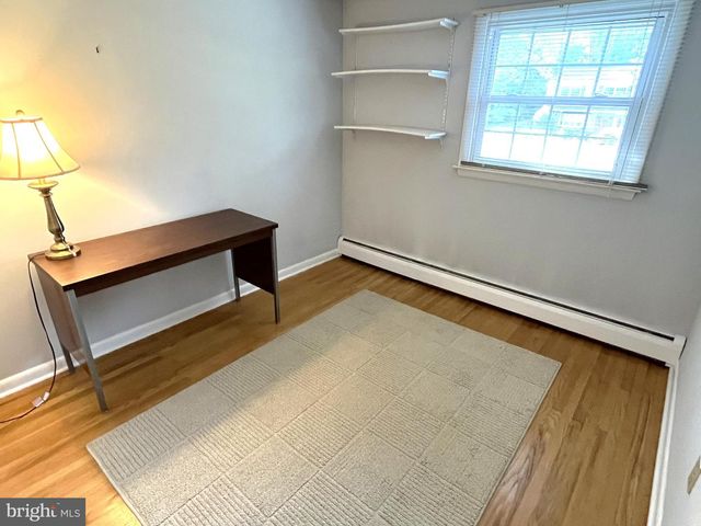 20 S HOMESTEAD DR, Yardley, PA 19067