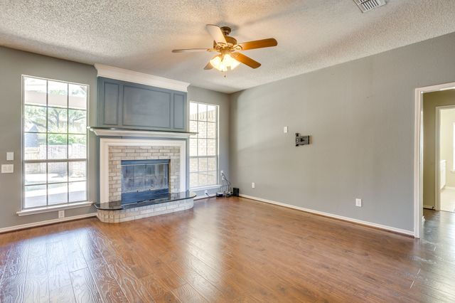 7501 Amhurst Circle, Fort Worth, TX 76132