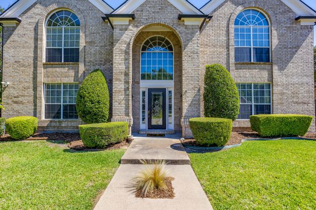7501 Amhurst Circle, Fort Worth, TX 76132