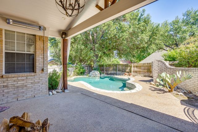 7501 Amhurst Circle, Fort Worth, TX 76132