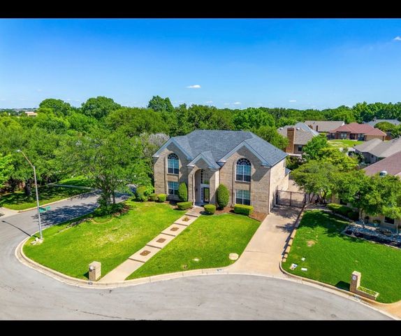 7501 Amhurst Circle, Fort Worth, TX 76132