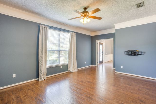 7501 Amhurst Circle, Fort Worth, TX 76132