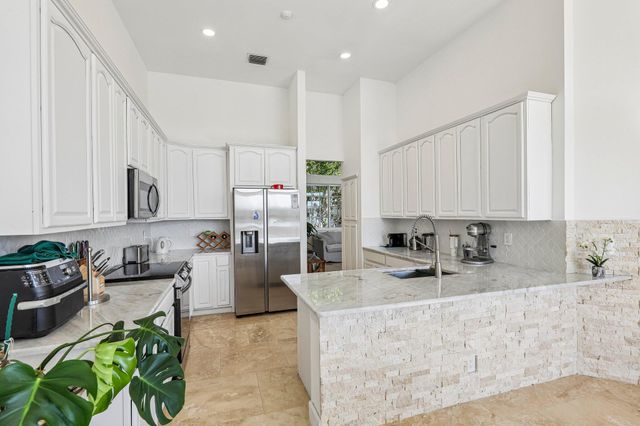 762 Heritage Drive, Weston, FL 33326