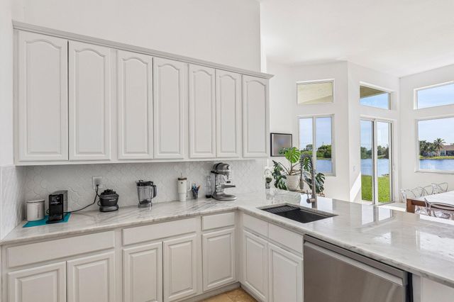 762 Heritage Drive, Weston, FL 33326