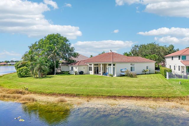 762 Heritage Drive, Weston, FL 33326