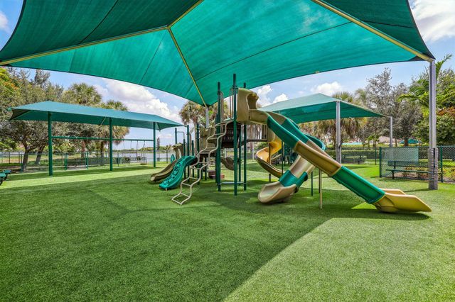 762 Heritage Drive, Weston, FL 33326