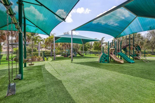 762 Heritage Drive, Weston, FL 33326