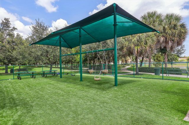 762 Heritage Drive, Weston, FL 33326