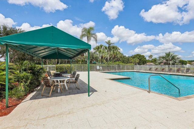762 Heritage Drive, Weston, FL 33326