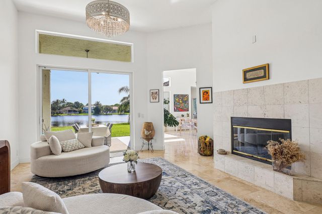 762 Heritage Drive, Weston, FL 33326