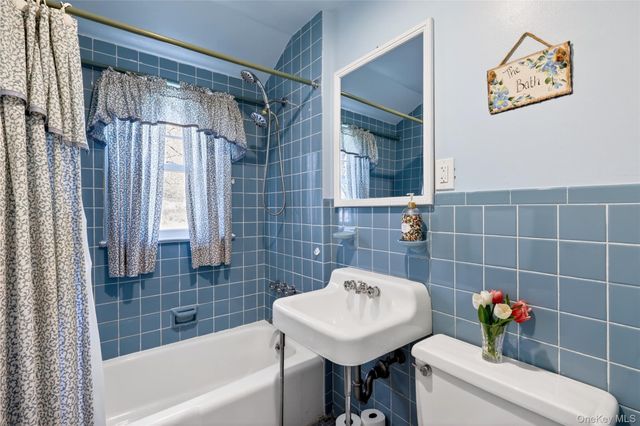 606 Washington Avenue, Pleasantville, NY 10570