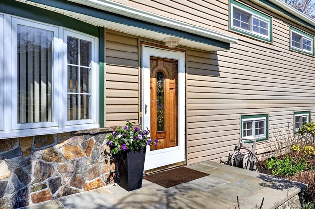 606 Washington Avenue, Pleasantville, NY 10570