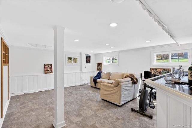 606 Washington Avenue, Pleasantville, NY 10570
