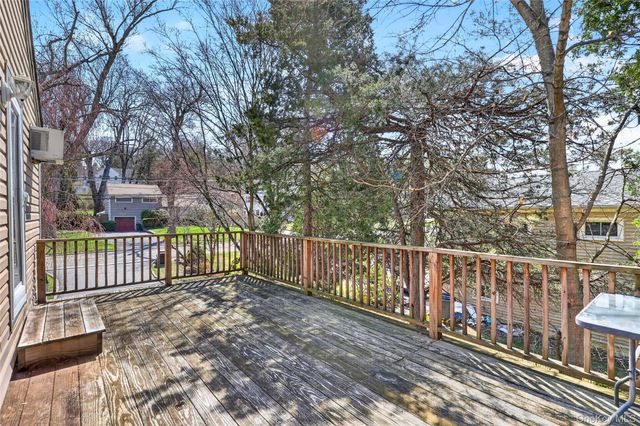 606 Washington Avenue, Pleasantville, NY 10570