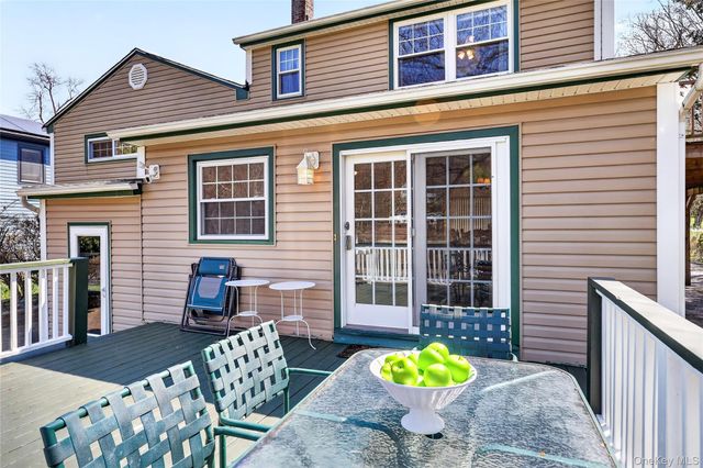 606 Washington Avenue, Pleasantville, NY 10570