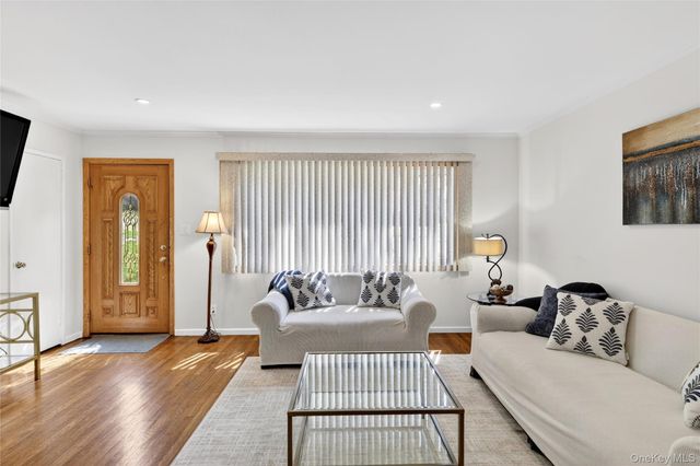 606 Washington Avenue, Pleasantville, NY 10570