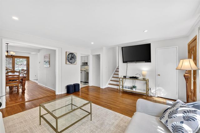 606 Washington Avenue, Pleasantville, NY 10570