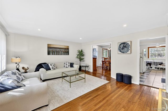 606 Washington Avenue, Pleasantville, NY 10570