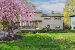 606 Washington Avenue, Pleasantville, NY 10570