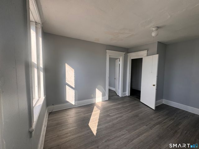 48 Mitchell Avenue, Waterbury, CT 06710