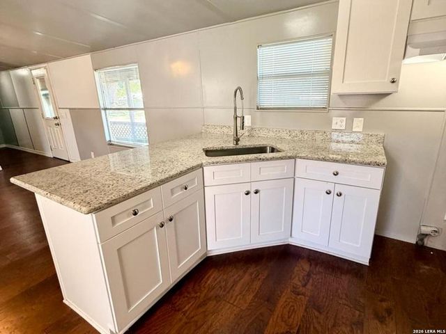 161 Water Street A, Pipe Creek, TX 78063