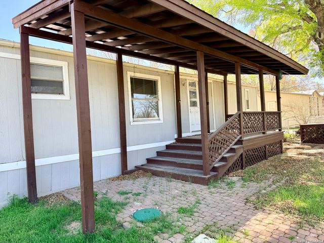 161 Water Street A, Pipe Creek, TX 78063