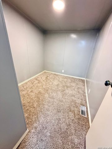 161 Water Street A, Pipe Creek, TX 78063