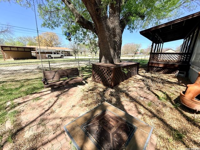 161 Water Street A, Pipe Creek, TX 78063