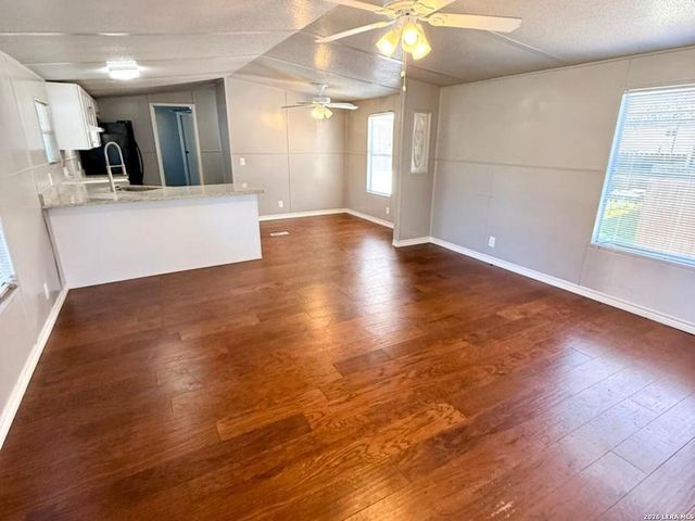 161 Water Street A, Pipe Creek, TX 78063