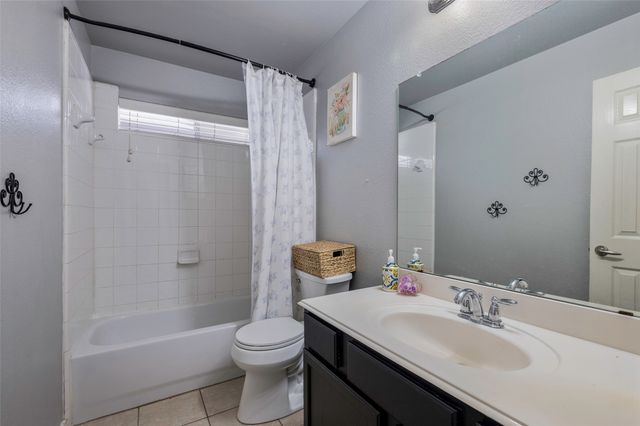 1204 Hayden Lane, Savannah, TX 76227