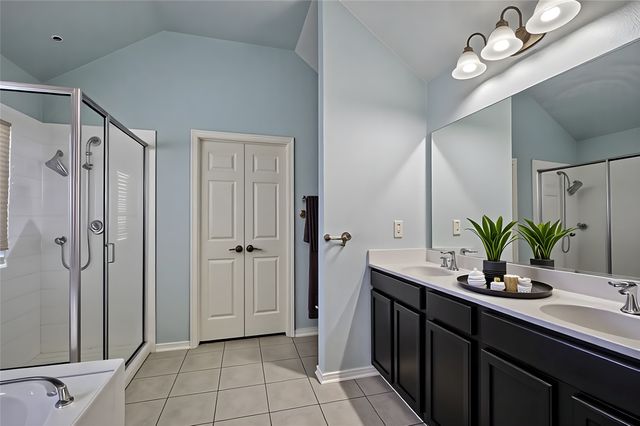 1204 Hayden Lane, Savannah, TX 76227