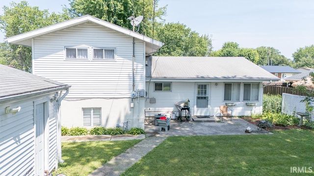 810 N Knight Circle, Marion, IN 46952