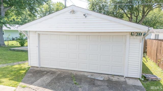 810 N Knight Circle, Marion, IN 46952