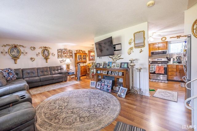810 N Knight Circle, Marion, IN 46952