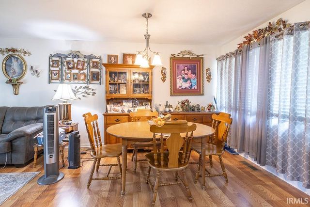 810 N Knight Circle, Marion, IN 46952