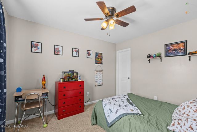 125 Sunny Point Drive, Richlands, NC 28574