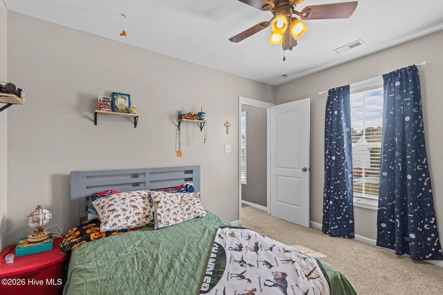 125 Sunny Point Drive, Richlands, NC 28574