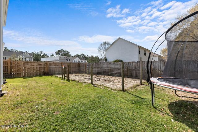 125 Sunny Point Drive, Richlands, NC 28574