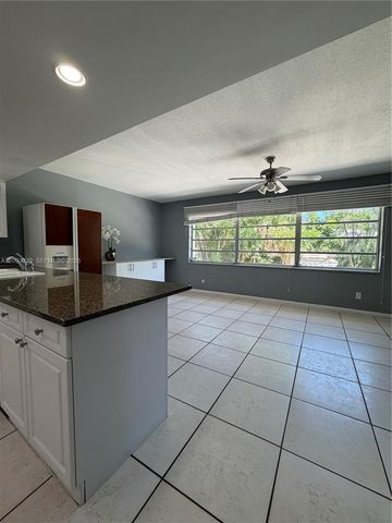 2980 NE 19th Terrace B, Lighthouse Point, FL 33064