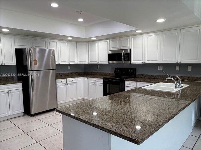 2980 NE 19th Terrace B, Lighthouse Point, FL 33064