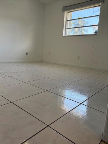 2980 NE 19th Terrace B, Lighthouse Point, FL 33064