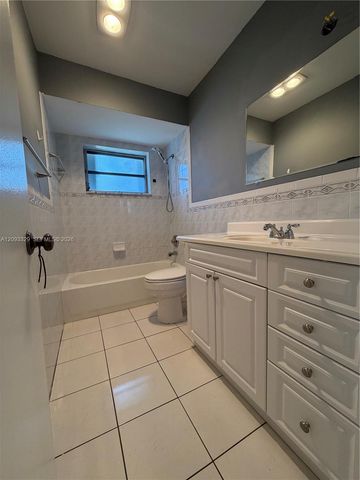 2980 NE 19th Terrace B, Lighthouse Point, FL 33064