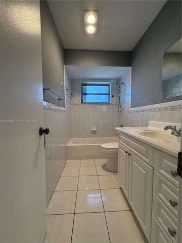 2980 NE 19th Terrace B, Lighthouse Point, FL 33064