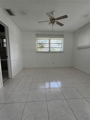 2980 NE 19th Terrace B, Lighthouse Point, FL 33064