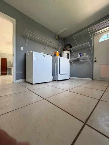 2980 NE 19th Terrace B, Lighthouse Point, FL 33064