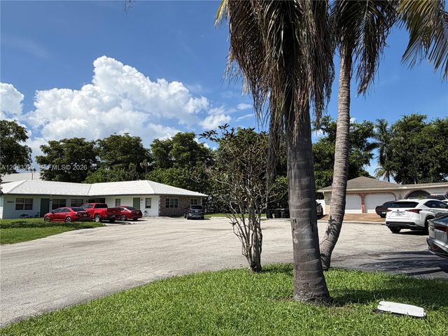 2980 NE 19th Terrace B, Lighthouse Point, FL 33064